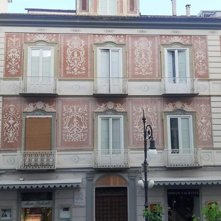 Palazzo Saltovar ซอร์เรนโต ภายนอก รูปภาพ